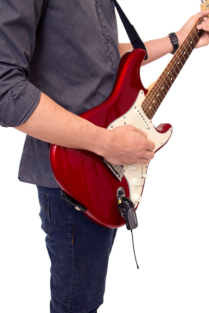 AG8 Guitar Transmitter in use IMG_5516