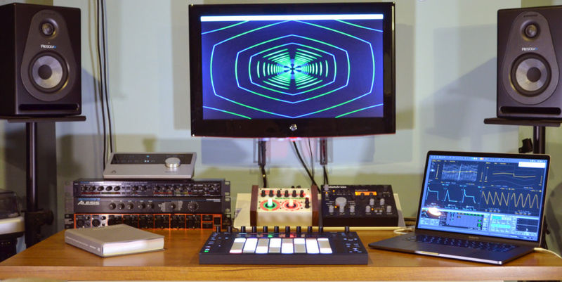 Studio Monitors 1024x513